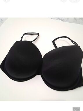 VERY SEXY VICTORIA'S SECRET 36DD Gold Strap Black Padded Wired Bra
